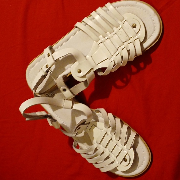 Faded Glory sandals - Picture 2 of 9